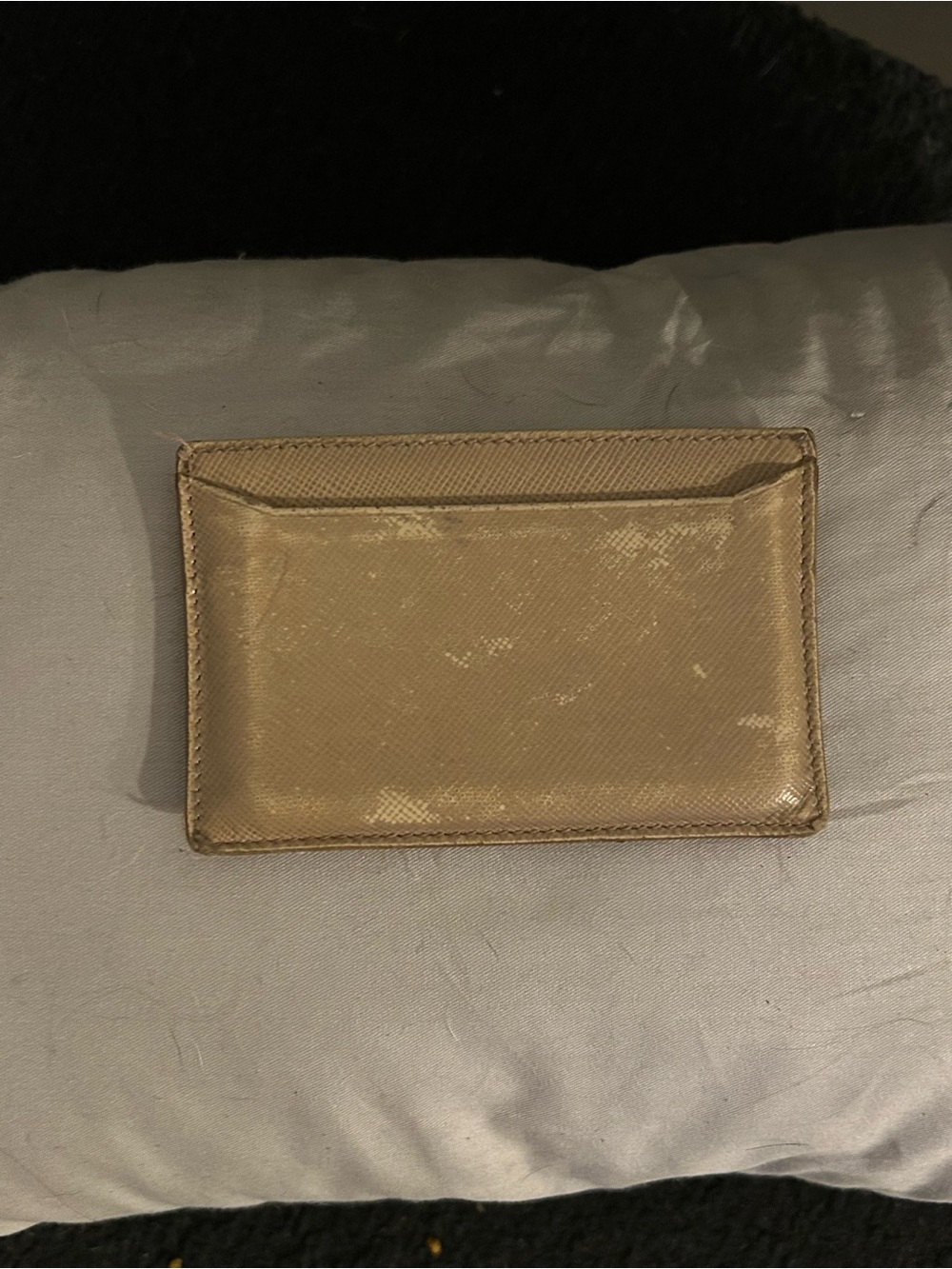 Authentic Prada Saffiano Card Holder in Beige with Gold Accent - Picture 2 of 4